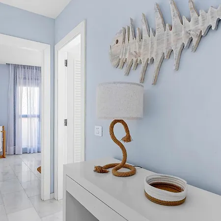 La Mar Loft With Hot Tub Puertito de Guimar