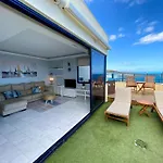 بيت للعطل La Mar Loft With Hot Tub بويرتيتو دو غويمار