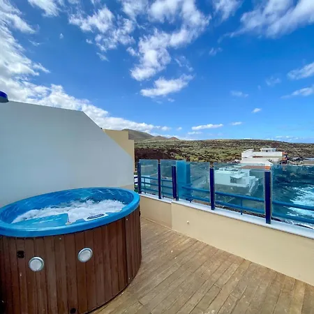 La Mar Loft With Hot Tub Дом отдыха *