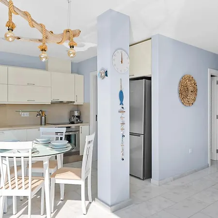 La Mar Loft With Hot Tub