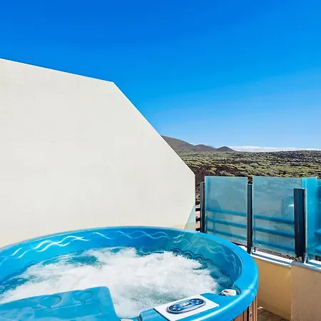 La Mar Loft With Hot Tub 度假居 *
