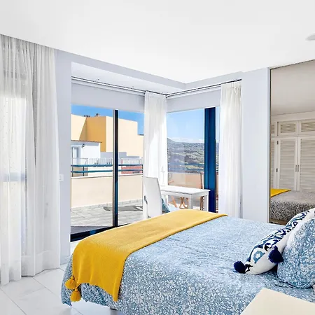 La Mar Loft With Hot Tub Holiday home Puertito de Guimar