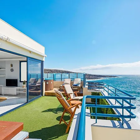 La Mar Loft With Hot Tub Puertito de Guimar