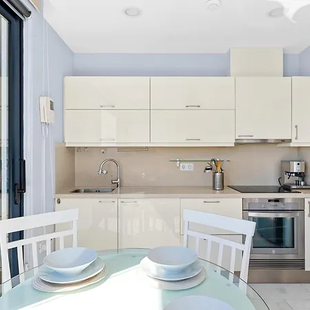 La Mar Loft With Hot Tub *